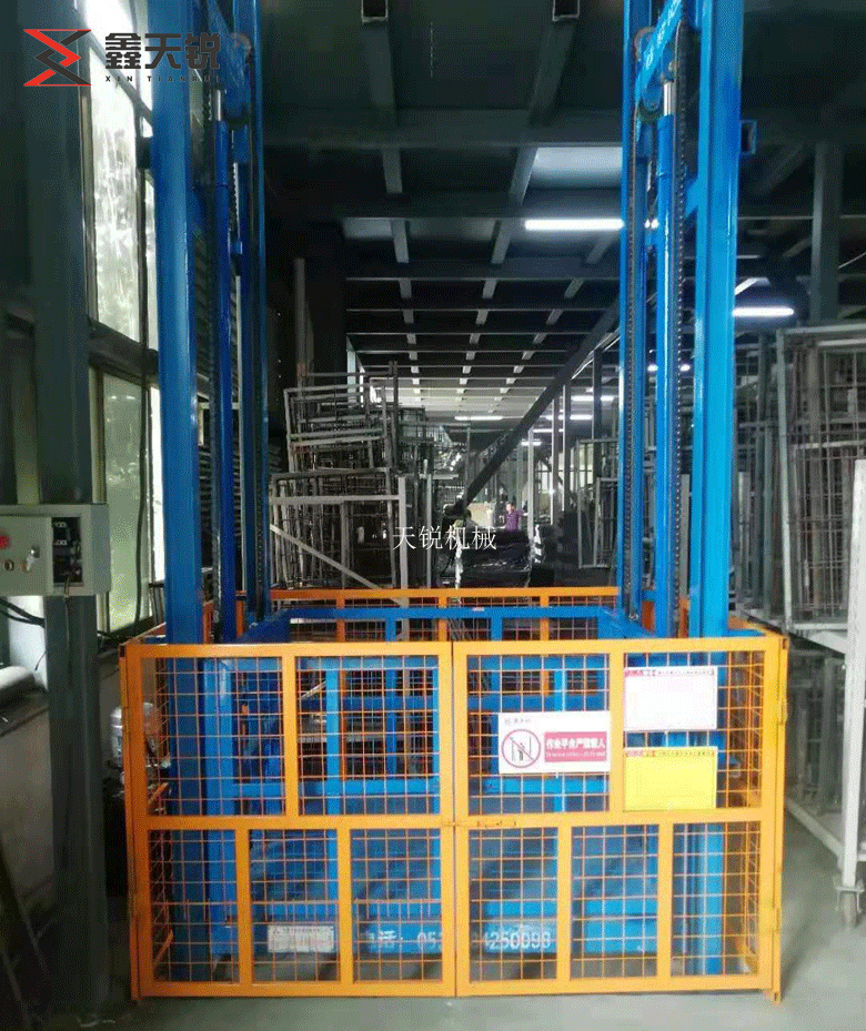 阿里工厂升降货梯